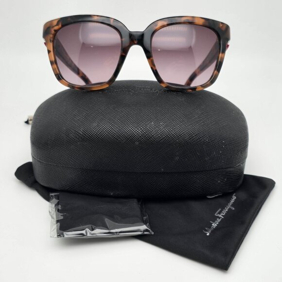 Salvatore Ferragamo | Accessories | Salvatore Ferragamo  display picture 3
